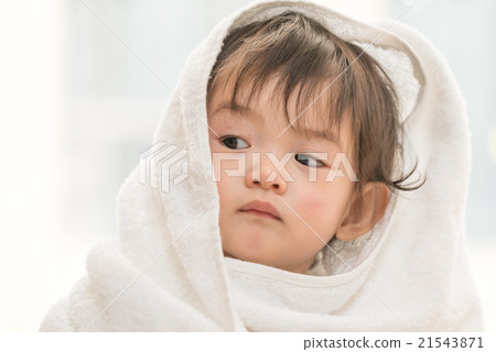 Cute infant 21543871