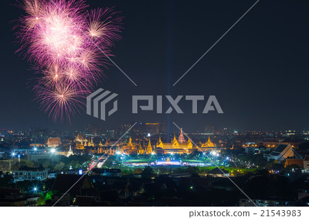 Wat Phra Kaew, temple of the emerald Buddha Wat Phra Kaew, temple of the emerald Buddha 21543983