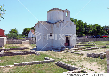 Church of the Holy Cross 21544900