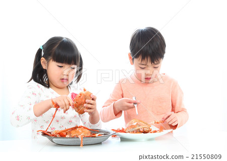 Children who eat crabs 21550809
