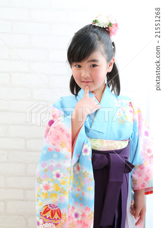 Girls wearing hakama Girls wearing hakama 21551268