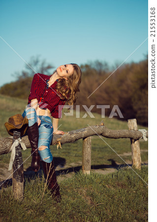 Girl with cowboy hat Girl with cowboy hat 21553168