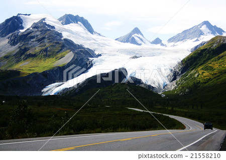 Cars heading for Worthington Glacier 21558210