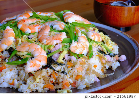 Chirashi壽司和蛤蜊湯 21561987