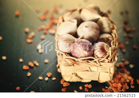 Garlic Close Up in a Basket 21562515