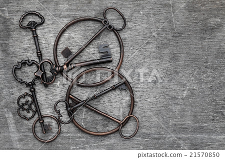 Antique key 21570850