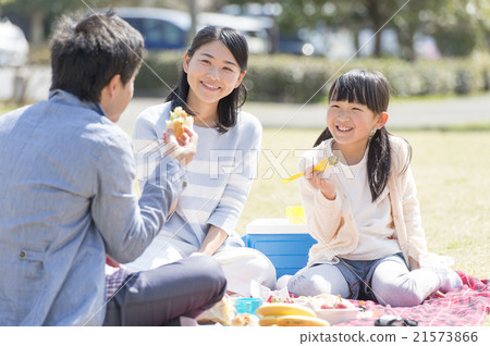 和家人一起野餐 和家人一起野餐 21573866
