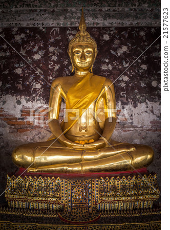 Golden buddhas in Wat Suthat, Bangkok 21577623