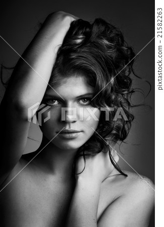 pretty girl pretty girl 21582263