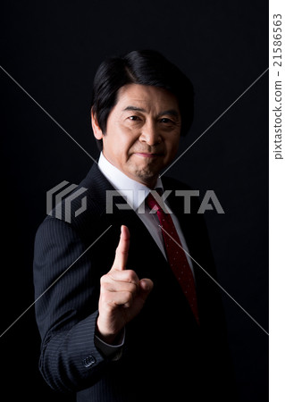 中間的商人 中間的商人 21586563