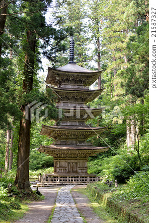 初夏的Haguroyama五層寶塔 初夏的Haguroyama五層寶塔 21587327