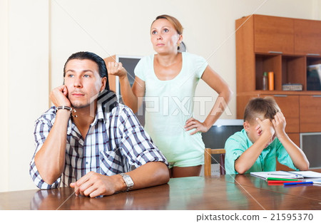 Family after quarrel Family after quarrel 21595370