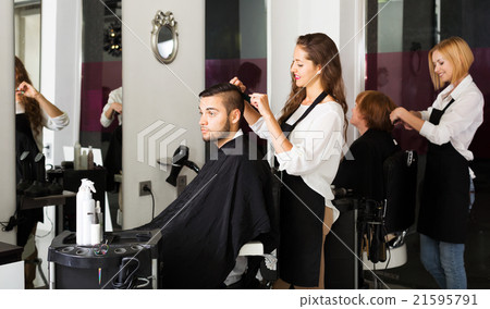 Barber makes the cut for man Barber makes the cut for man 21595791