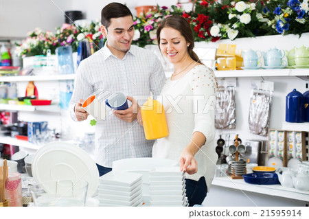 young family at hypermarket 21595914