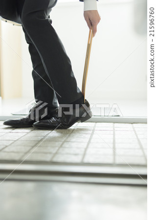Business man and woman Business man and woman 21596760