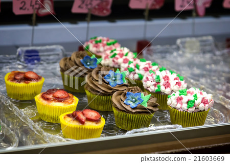 Tasty Cupcakes from Spain 21603669