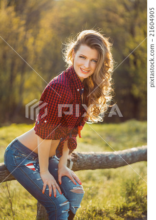 Girl in casual clothing 21604905