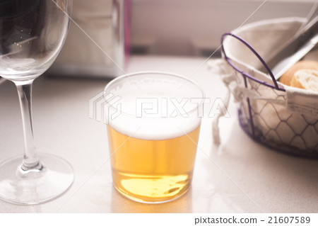 Beer glass and bread basket Beer glass and bread basket 21607589