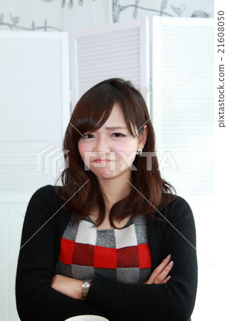 陷入困境的女性 陷入困境的女性 21608050