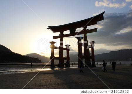 嚴島神社Otorii 嚴島神社Otorii 21612862