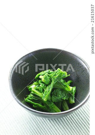 Soaking of wasabi vegetables 3 Soaking of wasabi vegetables 3 21615037