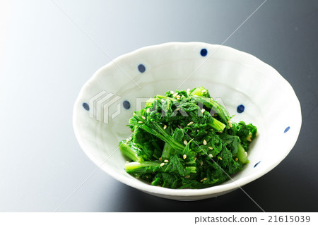 Soaking of wasabi vegetables 5 Soaking of wasabi vegetables 5 21615039