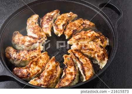 鐵鍋餃子鐵鍋鍋貼中國食品 21615873