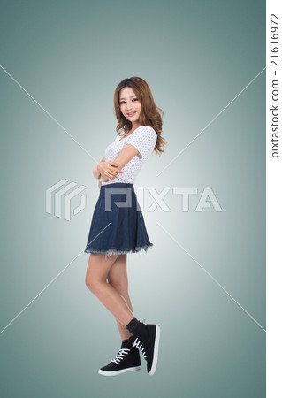 Young Asian girl Young Asian girl 21616972