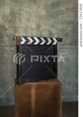 clapper clapper 21617609