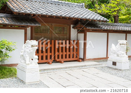 Entrance in Kotokuin Temple, Kanagawa, Kamakura in 21620718