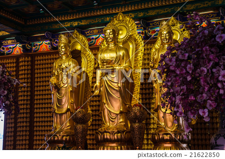 Buddha statues Wat Borom Racha Kanchana Phisake Buddha statues Wat Borom Racha Kanchana Phisake 21622850