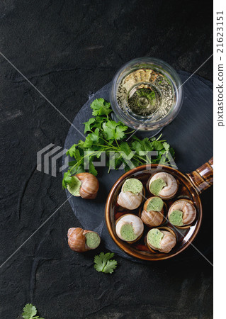 Uncooked Escargots de Bourgogne snails 21623151