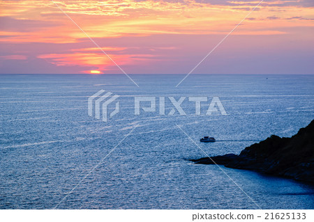 Sunset over the Andaman Sea 21625133