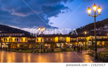 Plaza de Armas in historic center of Cusco, Peru Plaza de Armas in historic center of Cusco, Peru 21625417