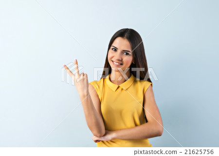Nice photo of young business woman Nice photo of young business woman 21625756