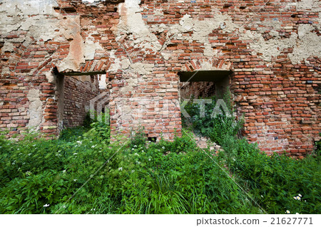 ruins of brick  21627771