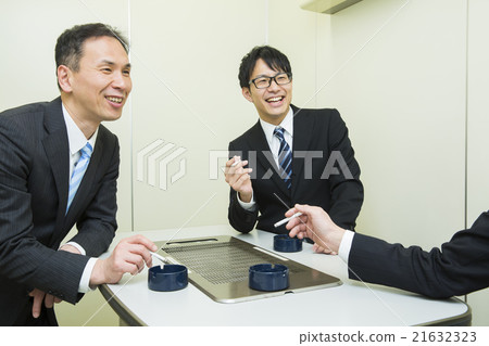 Smoking area  21632323