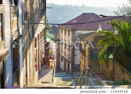 Traditional Porto street Traditional Porto street 21634339