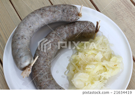 Sausage with sauerkraut 21634419