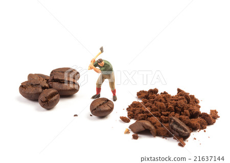 coffee bean and Miniature worker coffee bean and Miniature worker 21637144