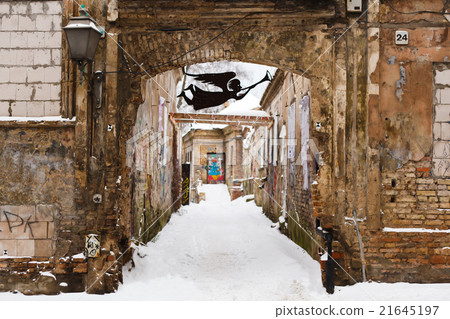 Angel on the street 21645197