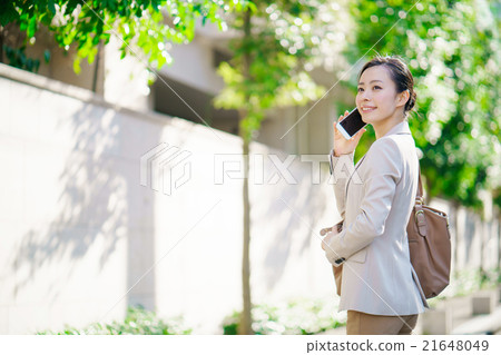 Smartphone Business Woman 21648049