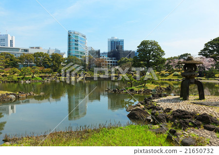 Old Shiba Rikyu Imperial Palace garden and Yukimi lantern Old Shiba Rikyu Imperial Palace garden and Yukimi lantern 21650732