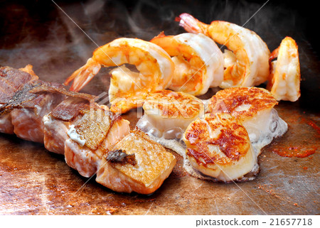 Japanese teppanyaki fried seafood mix Japanese teppanyaki fried seafood mix 21657718