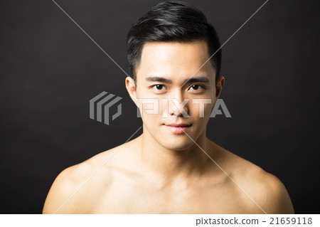 Closeup portrait of attractive young man face 21659118