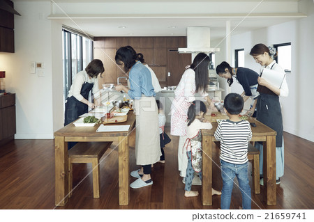 Woman cooking 21659741