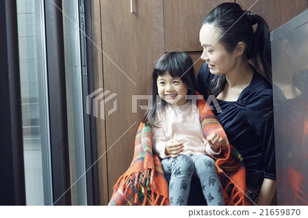 Mothers going out Mothers going out 21659870