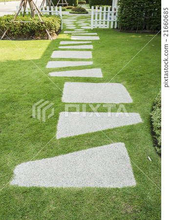 Stone walkway in the garden 21660685