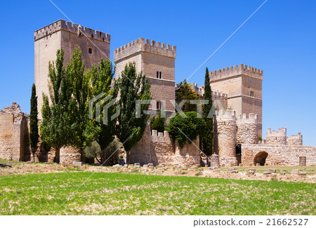 Medieval castle of Ampudia in summer Medieval castle of Ampudia in summer 21662527