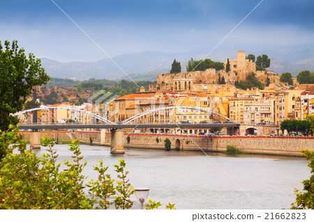 Day view of Ebro river with bridge and Suda Castle in Tortosa 21662823